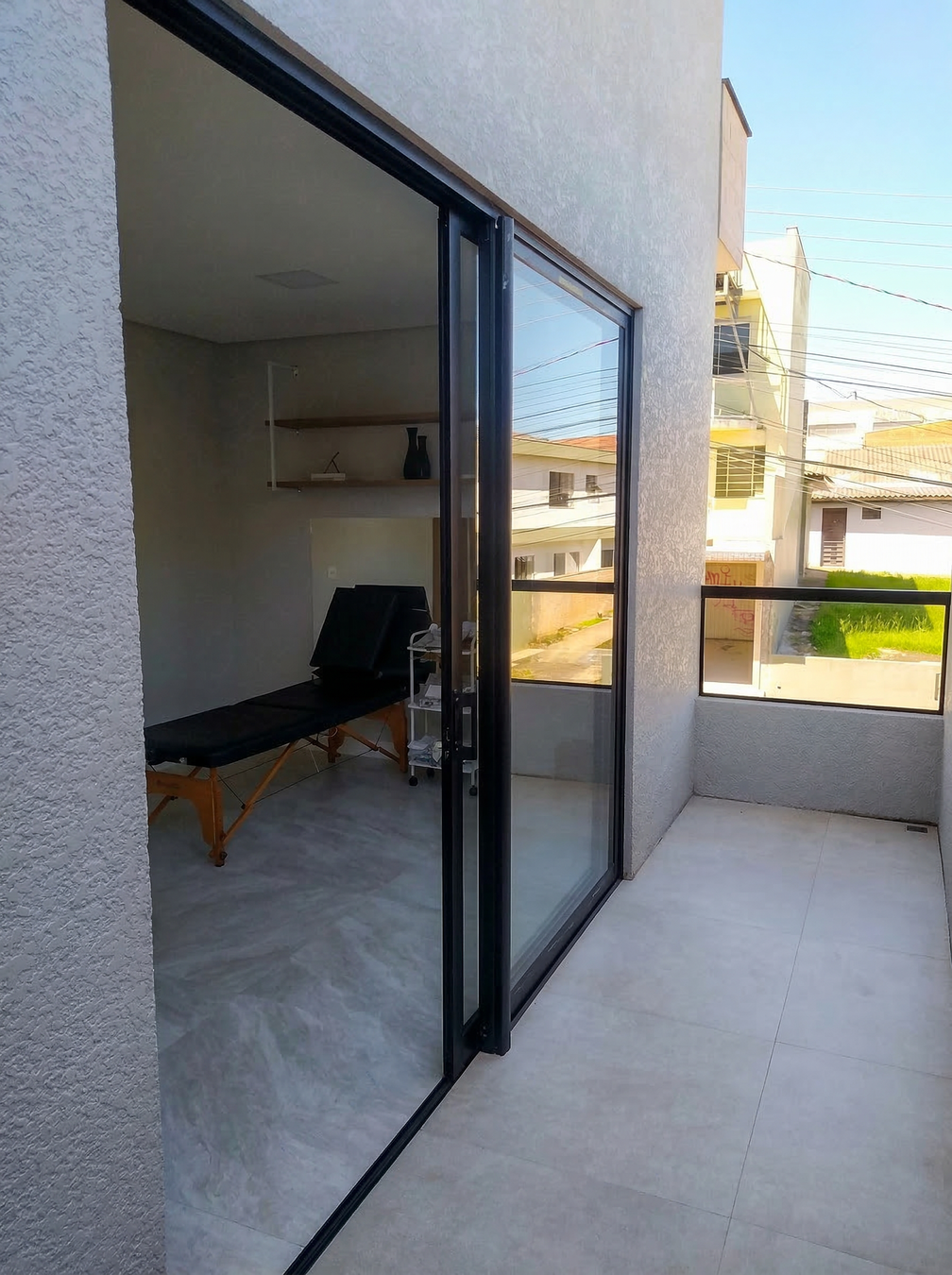 esidência alto padrão - esquadrias Guaracal